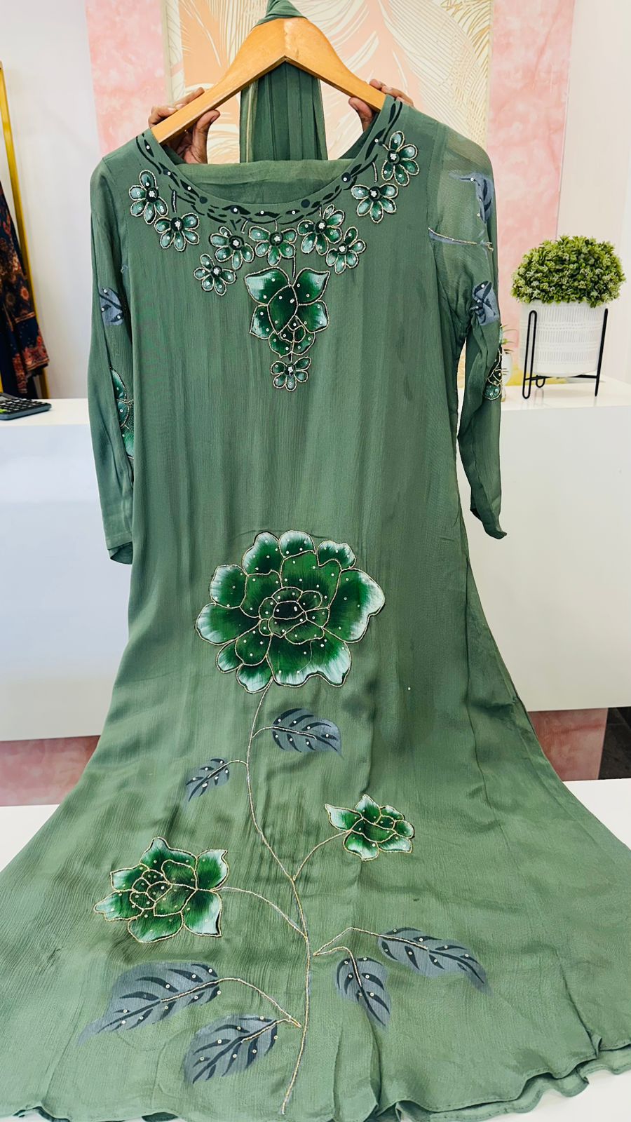 Pretty chinon hand brush painted full suit in green