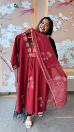 Pretty cotton appliqué work and brush painted suit set in red