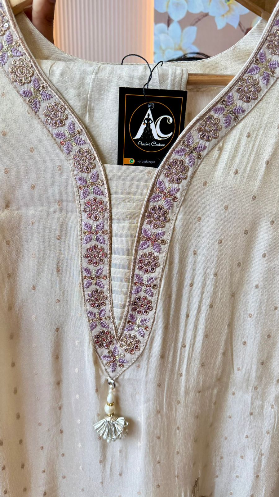 Tissue suit set with gold Zari weaving n appliqué work (slim fit)