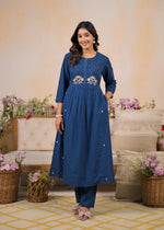 Blue embroidered kurta pant with pocket