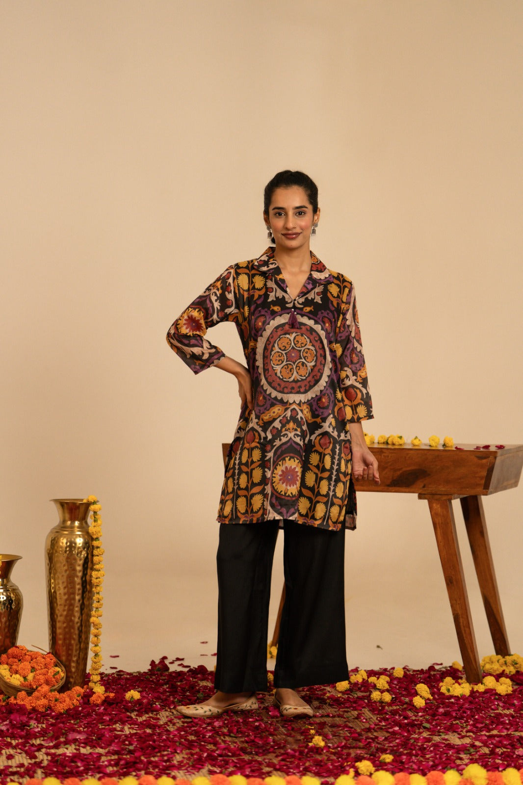 Pure Mul silk gorgeous Ikkat kurta pant in purple n black
