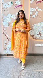 Pretty pretty chinon suit set in yellow n pink