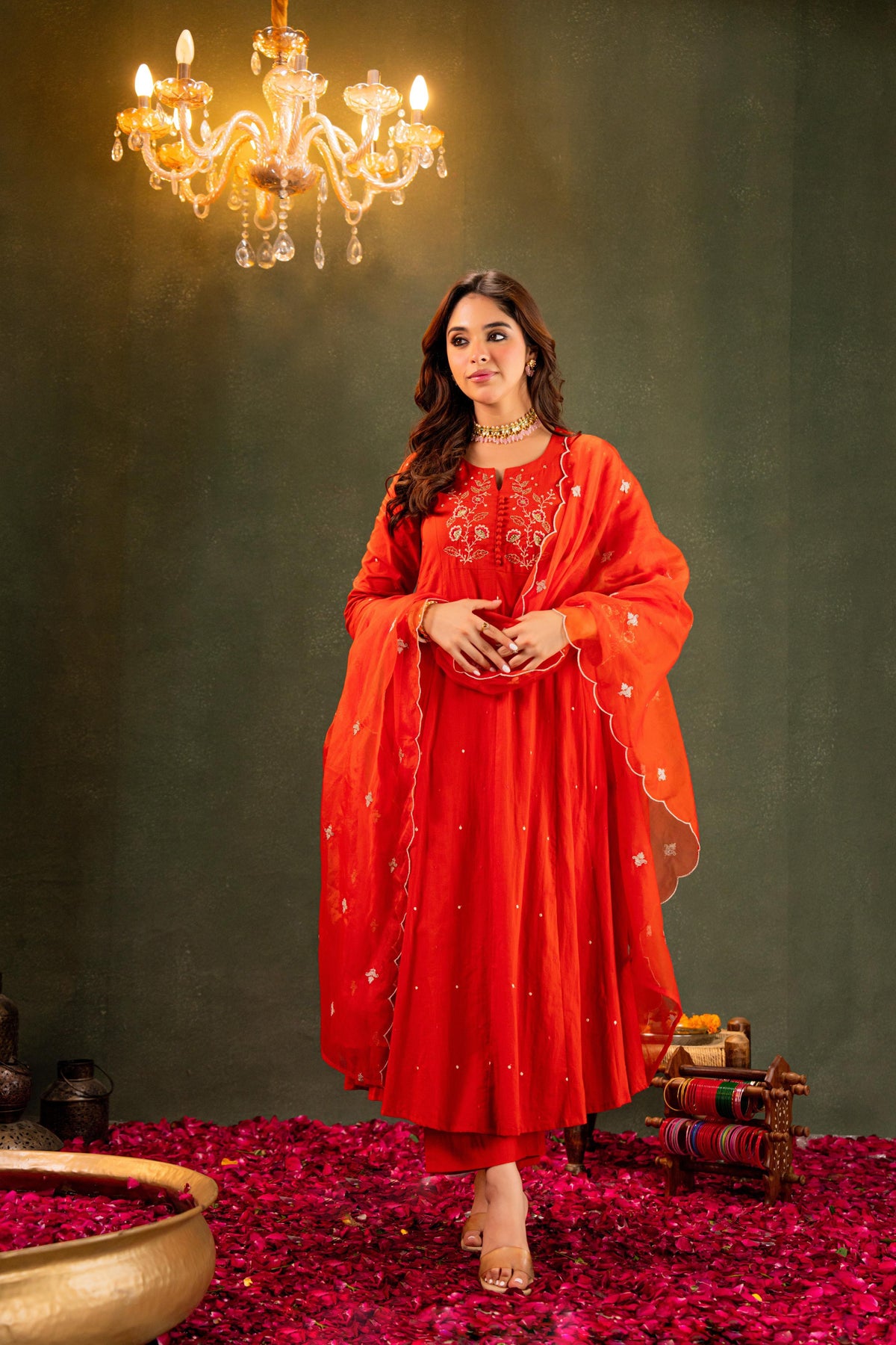 Pretty pretty cotton embroidered suit set in orange