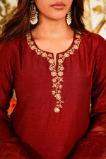 Santoori silk party wear suit set in red