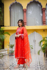 Super pretty Zari detailing Santoori silk suit set in orange