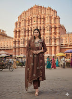 Wow chinon Zari detailing suit set