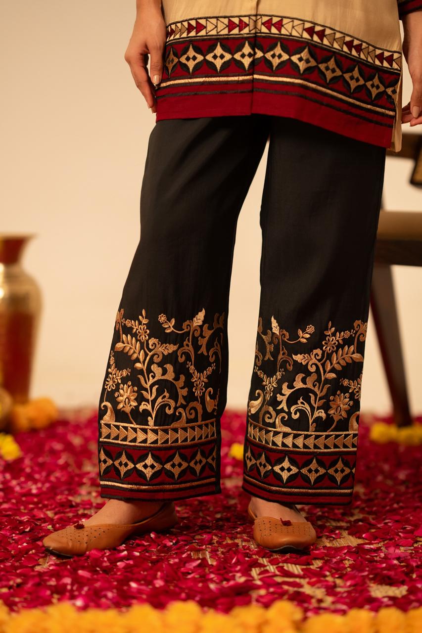 Pretty muslin embroidered black n maroon co ord