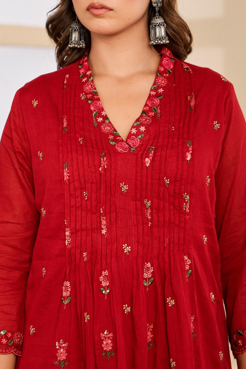 Restocked the best selling! Wow mul cotton embroidered cotton suit set in red