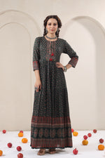 Cotton ajrakh gown in green