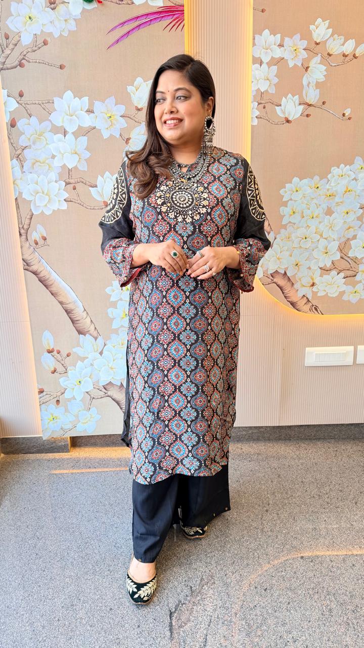 Premium ajrakh pure crepe designer front n back kurta pant