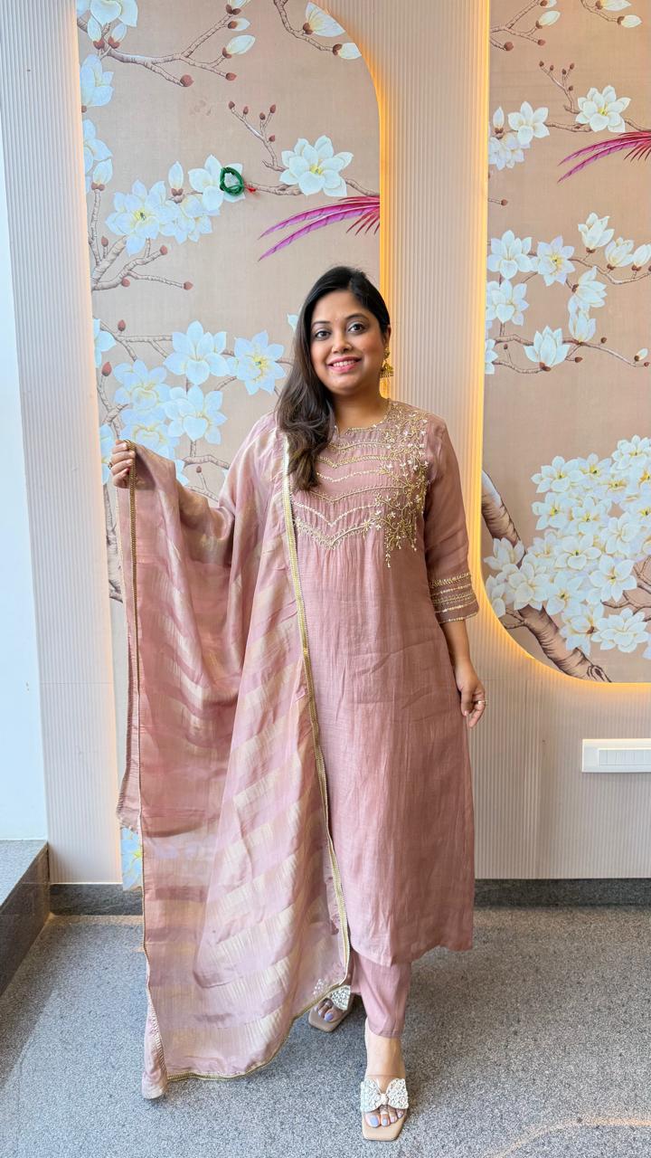 Premium tissue handwork suit set in blush pink