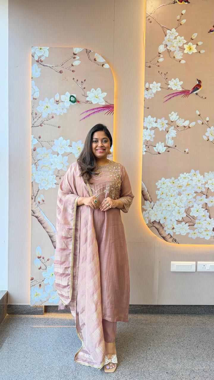 Premium tissue handwork suit set in blush pink