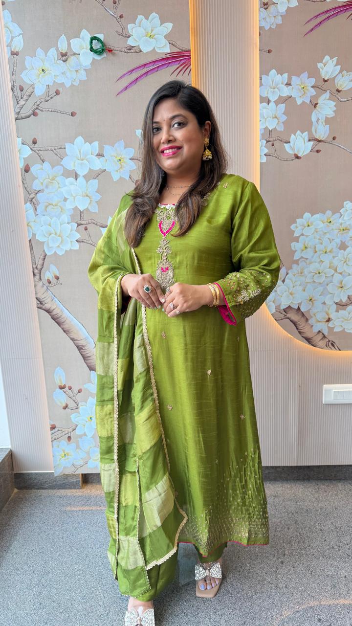 Premium dola silk Anarkali with intricate detailing full suit in green