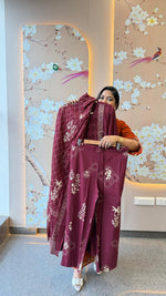 Smart smart cotton outfit pared with printed pant n plazzo