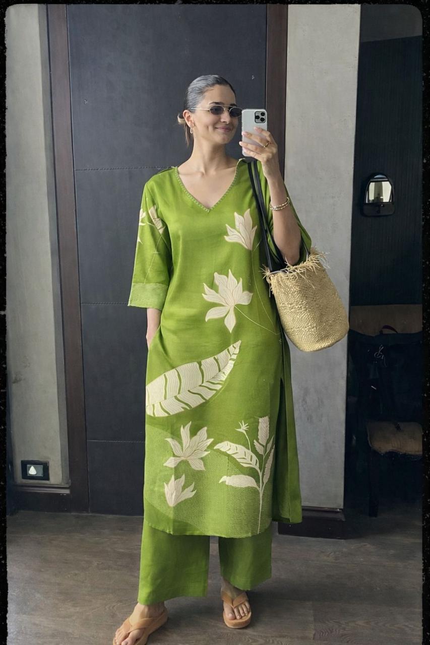 Super soft celebrity pattern Mul silk kurta pant