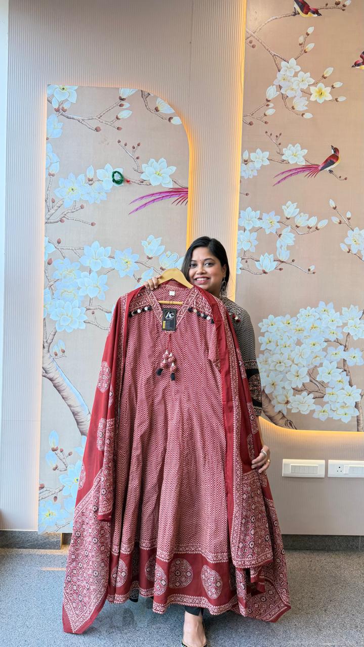 Pure cotton Anarkali suit set in red !!
