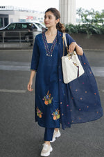 Super pretty embroidered cotton suit set in blue