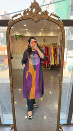 Mul cotton lining digital printed kurta pant in purple.Pockets in kurta
