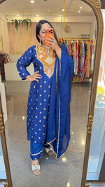 Wow dola silk Banarasi suit set paired with orgenza dupatta