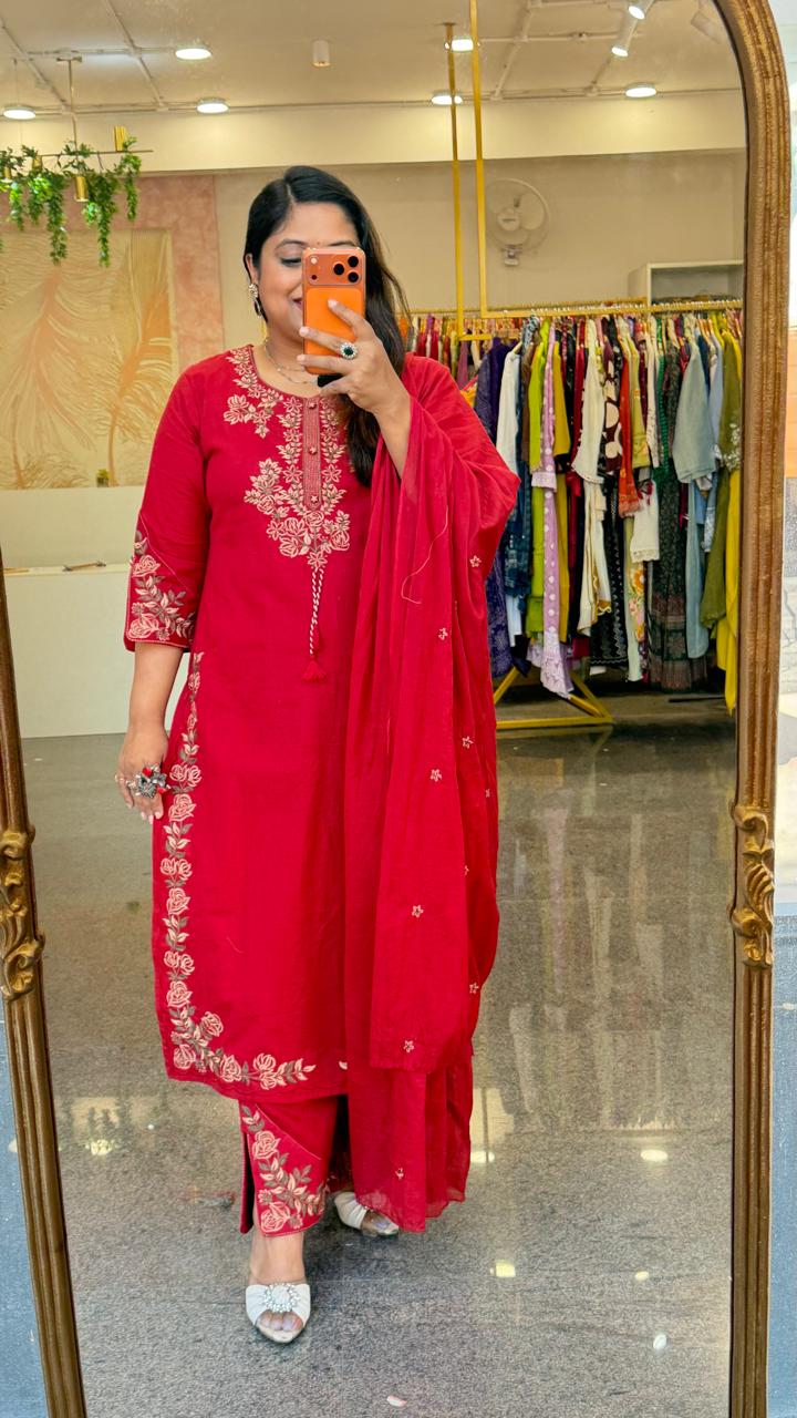 Restocked Designer pant sleeves cotton suit set in red
