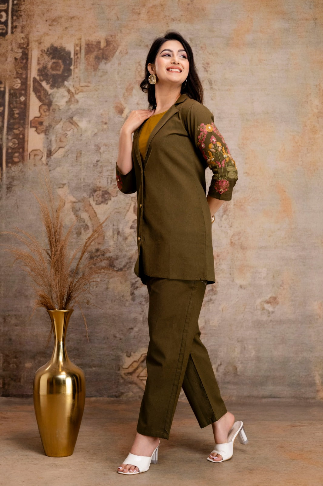 Designer sleeves n back cotton co ord set