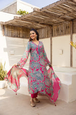 Pretty soft muslin orgenza detailing suit set in pink
