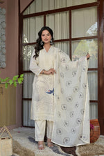 Super pretty fully embroidered full suit set