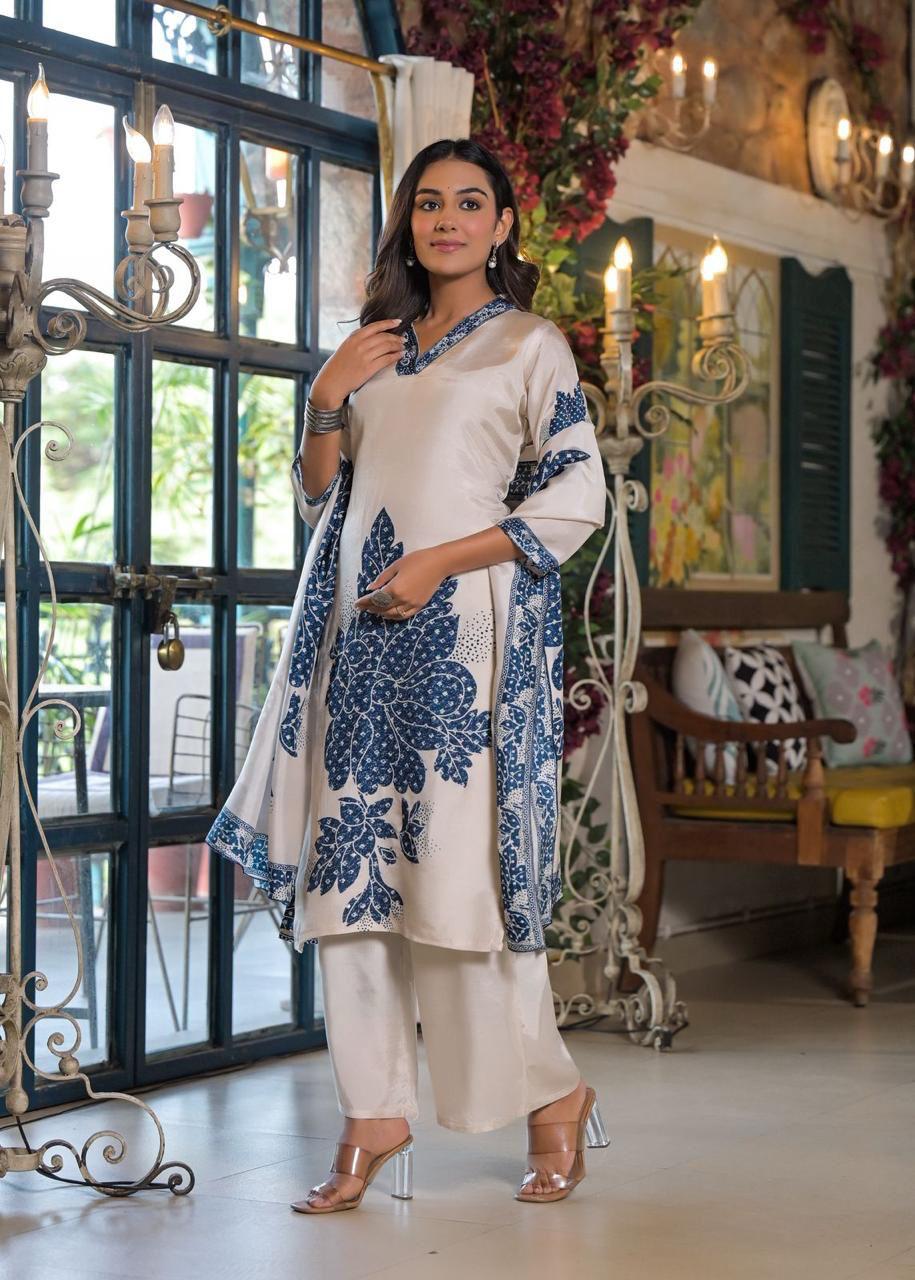Super pretty Mul silk embroidery full suit set in blue