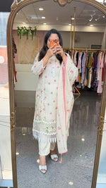Super soft Mul silk lace detailing suit set (true to size)