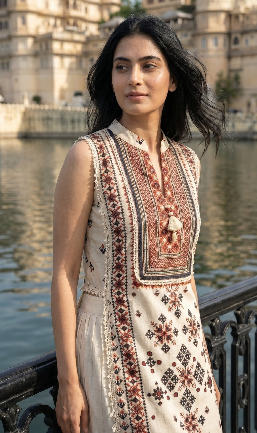 Pretty silk designer sleeveless co ord set