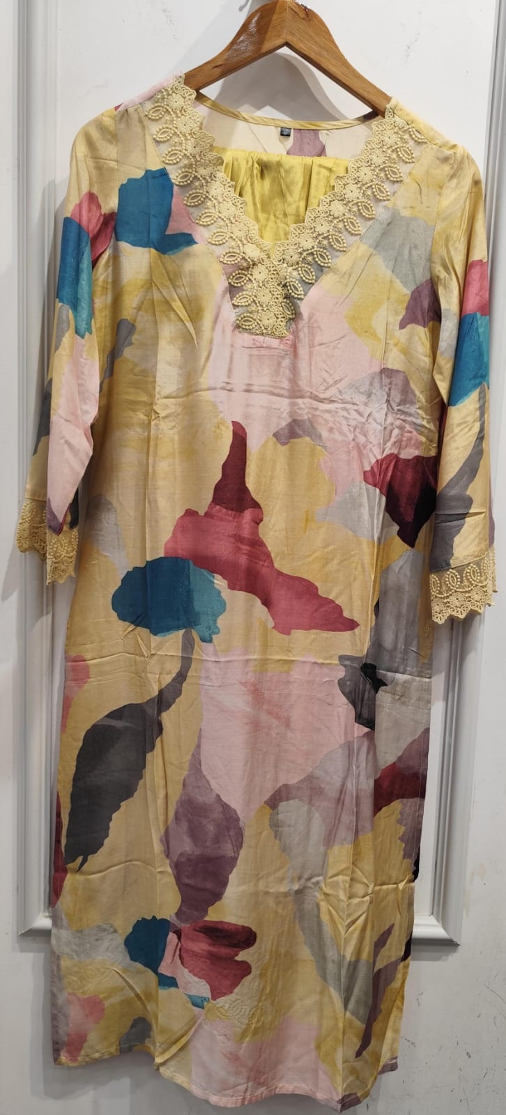 Mul silk kurta pant with lave detailing in yellow