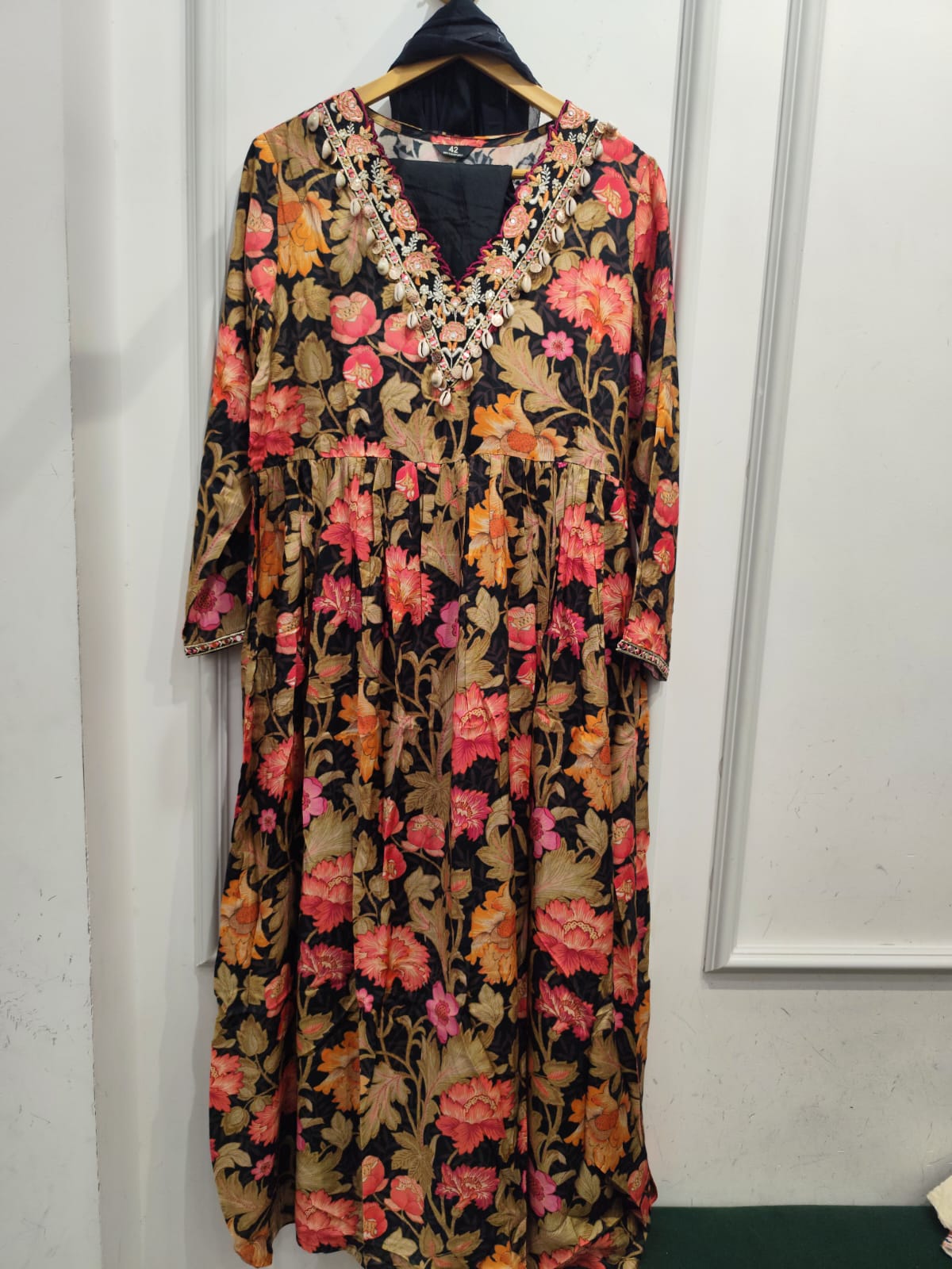Heavy rayon anaarkali with embalished shell detailing in black