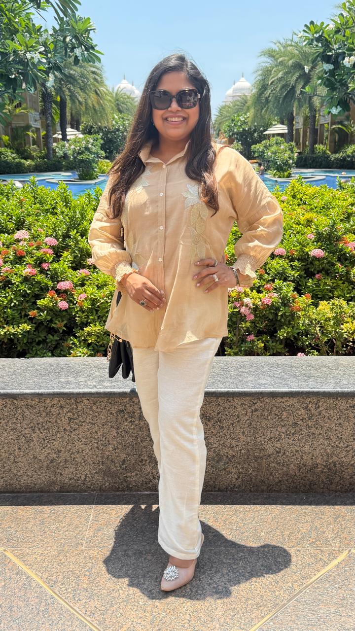 Our best selling in Pure Mul chanderi zari detailing spaghetti top with linen pants in hot selling colour