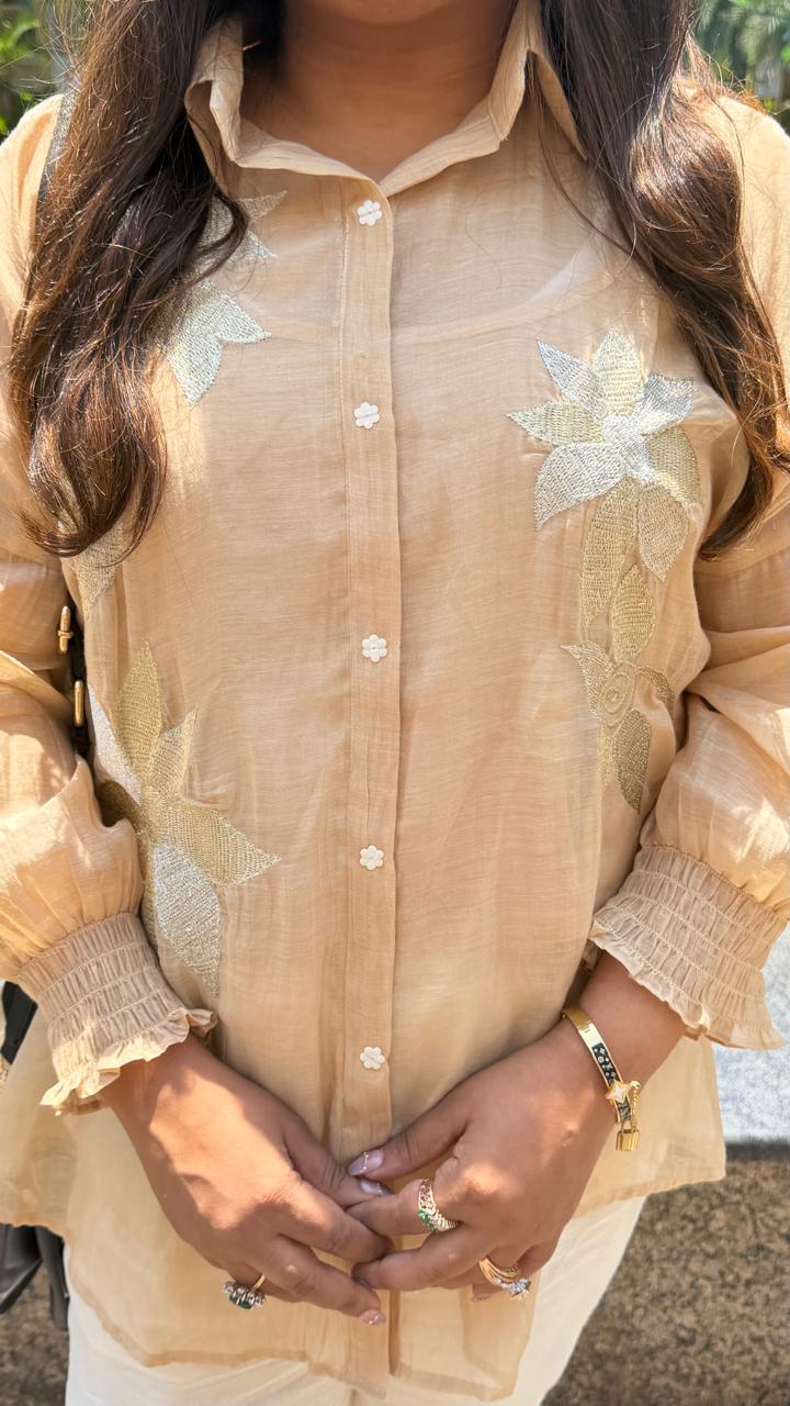 Our best selling in Pure Mul chanderi zari detailing spaghetti top with linen pants in hot selling colour