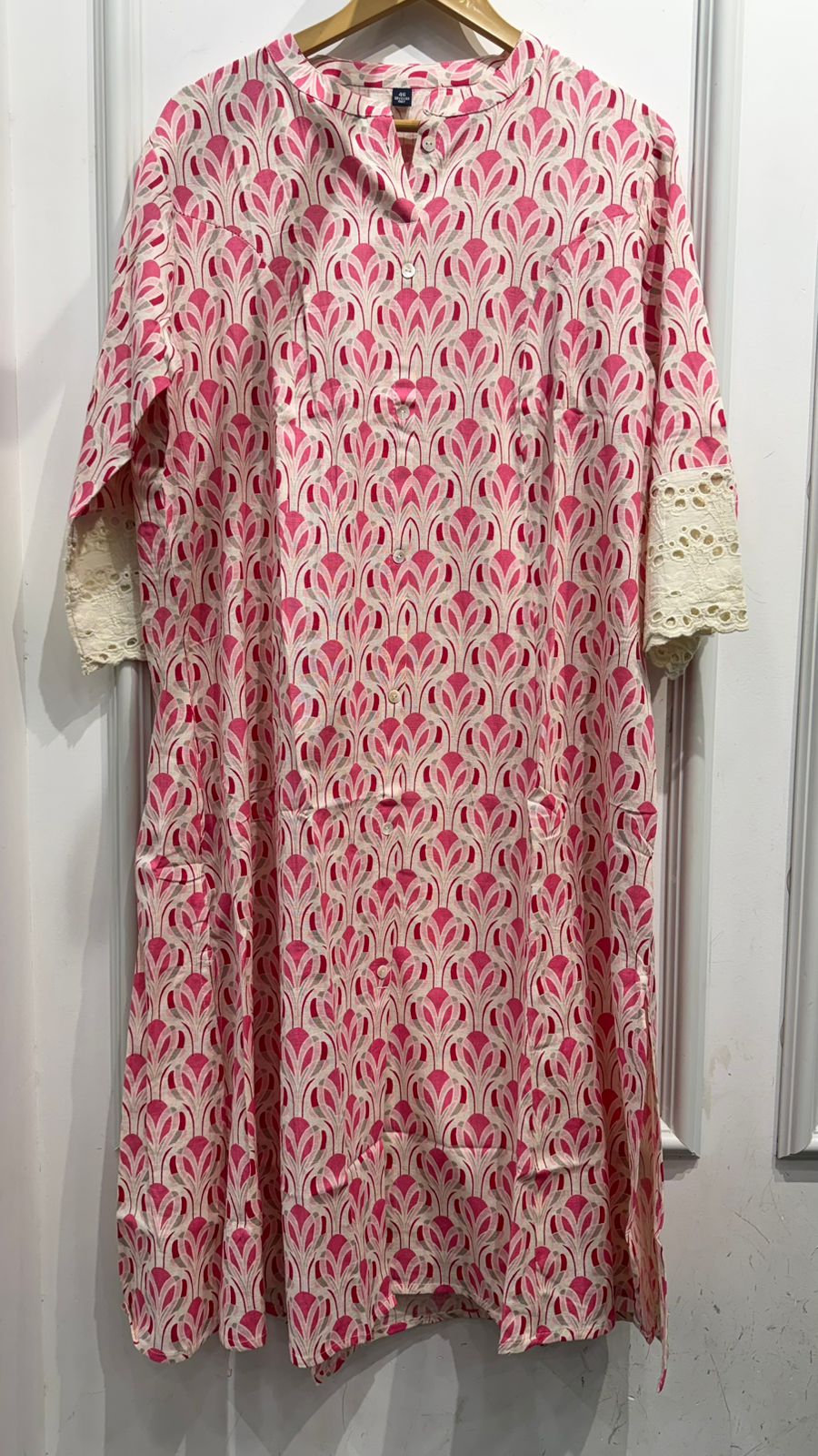 Designer sleeves kurti in pink