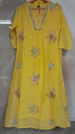 Pure Mul cotton embroidered suit set in yellow