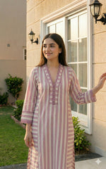 Super pretty cotton lace detailing striped Kurta pant in purple