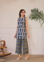 Pretty cotton sleeveless co ord in blue n green