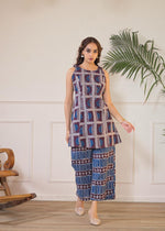 Pretty cotton sleeveless co ord in blue n green