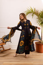 Restocked on high demand ! Heavy cotton slub with designer neck suit set