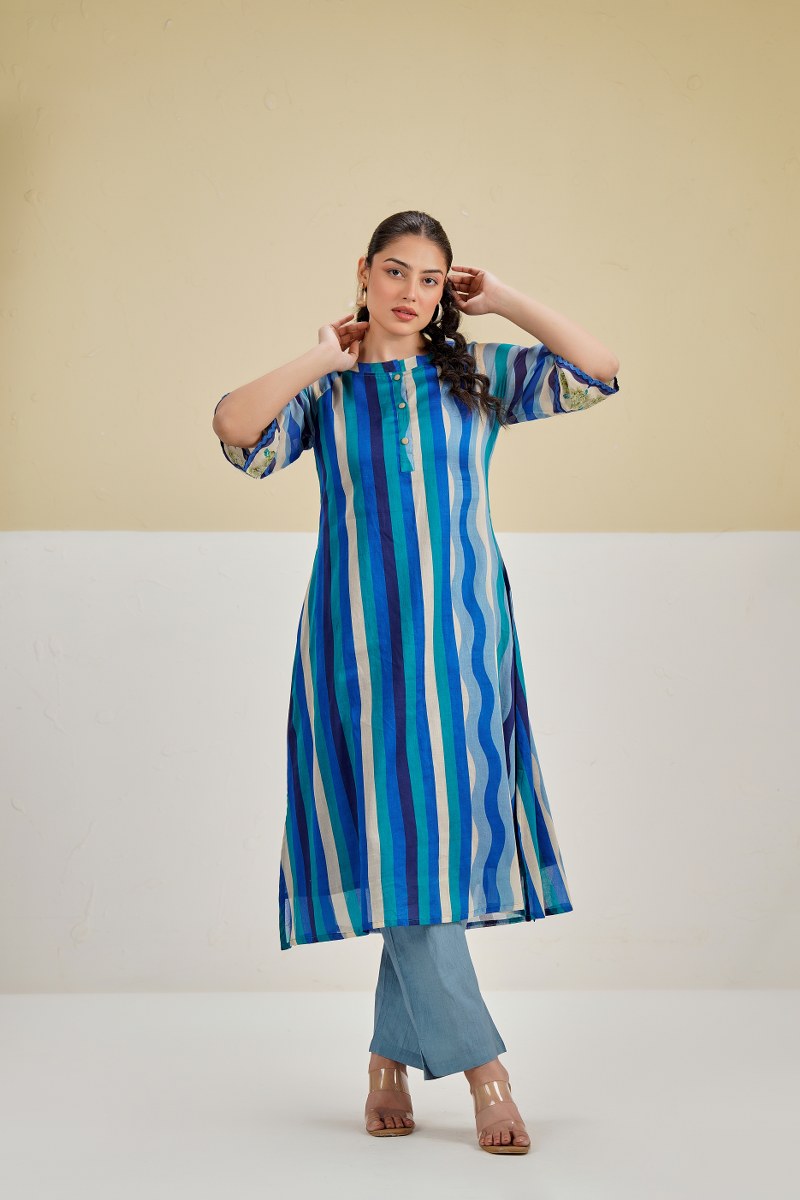 Super pretty soft Mul cotton with stripes in bluekurta pant