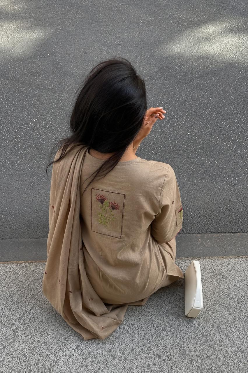 Pure cotton embroidery on pocket, back and sleeve