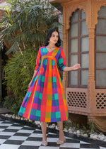 Pretty pretty cotton Alia cut dress