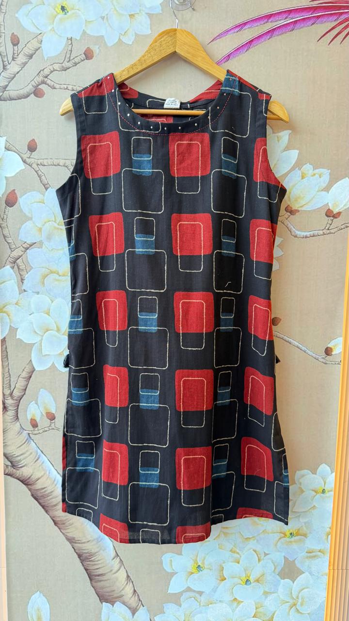 Designer Dori back cotton sleeveless co ord set (extra sleeves available)