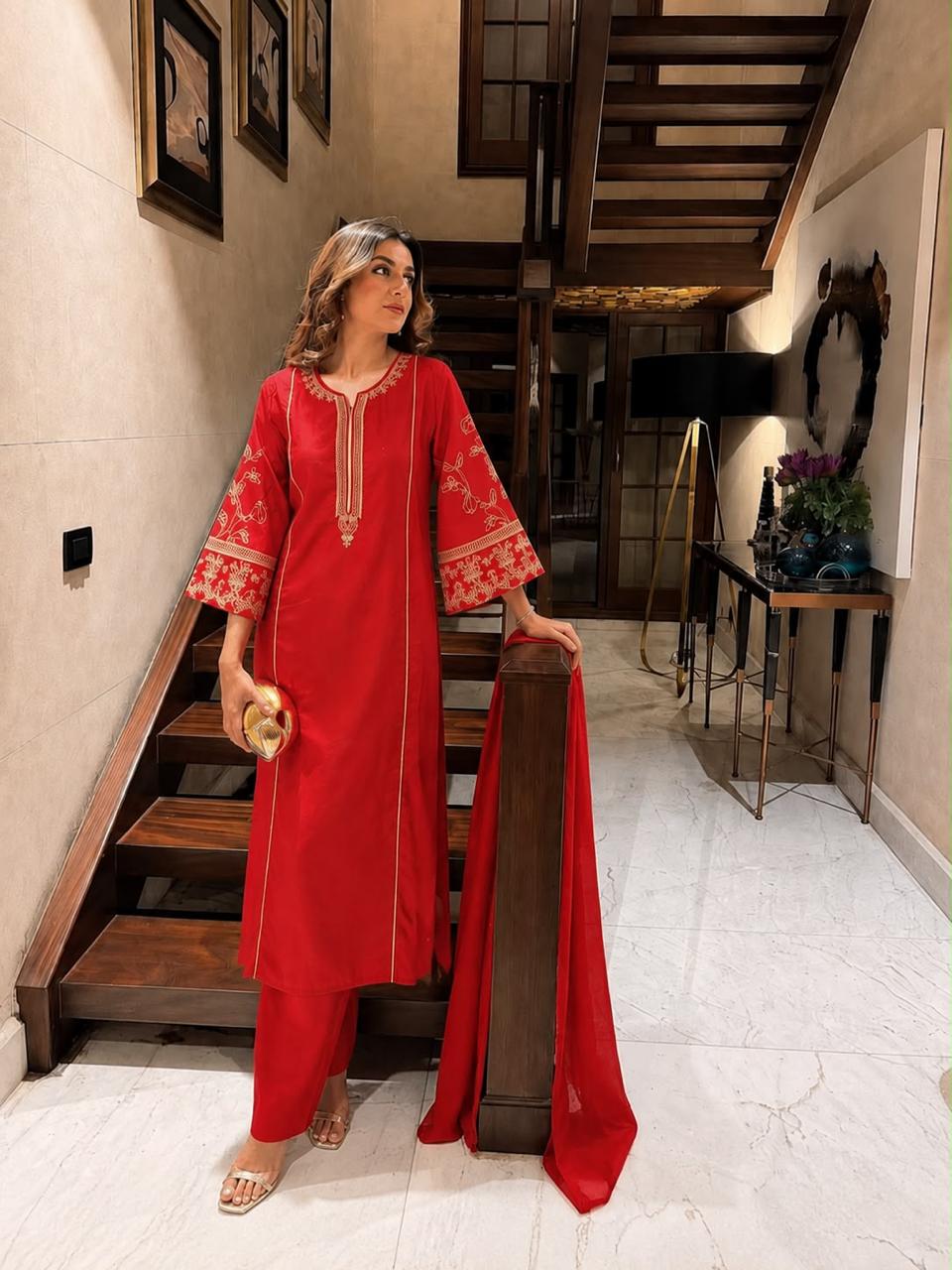 Fully embroidered cotton suit set in red