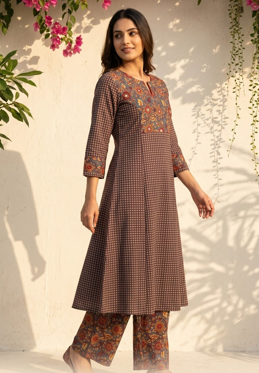 Smart Kalamkari n chequered kurta pant