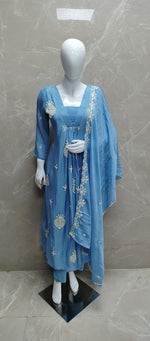 Premium heavy chinon embroidered full suit set