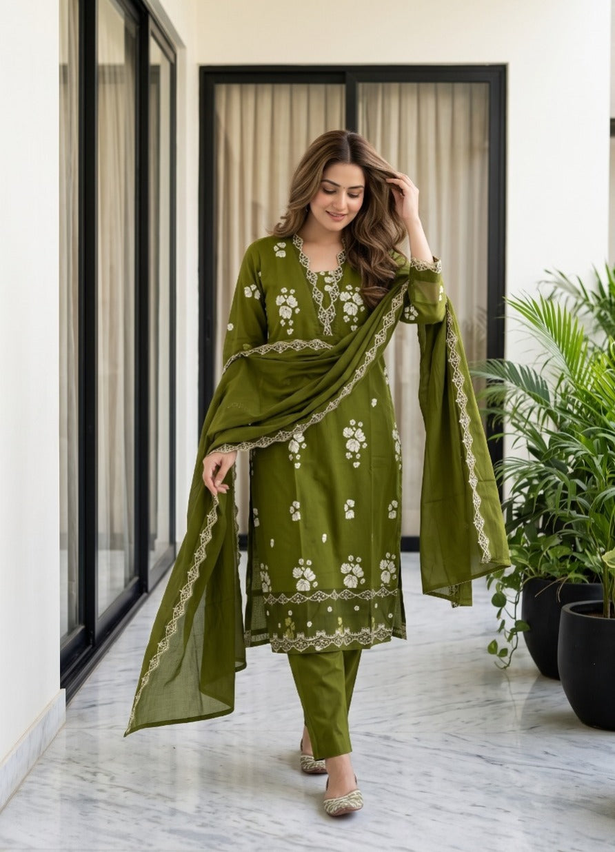 Cotton suit set with organza border in green