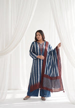 Mul silk digital printed suit set in blue (Plus Sizes Only)