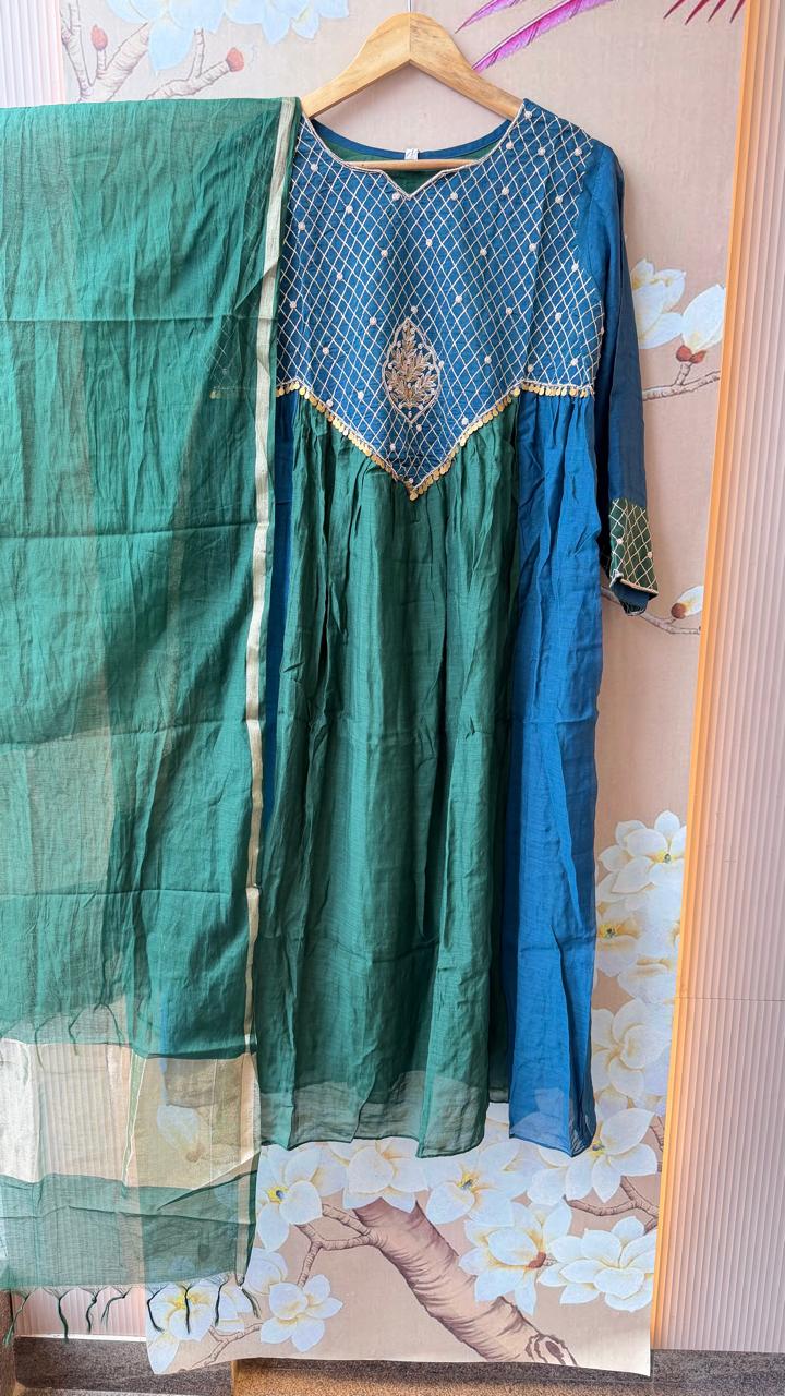 Viral Banarasi Mul chanderi detailing suit set